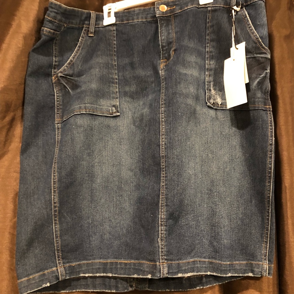 Cafe Denim skirt size 22 NWT